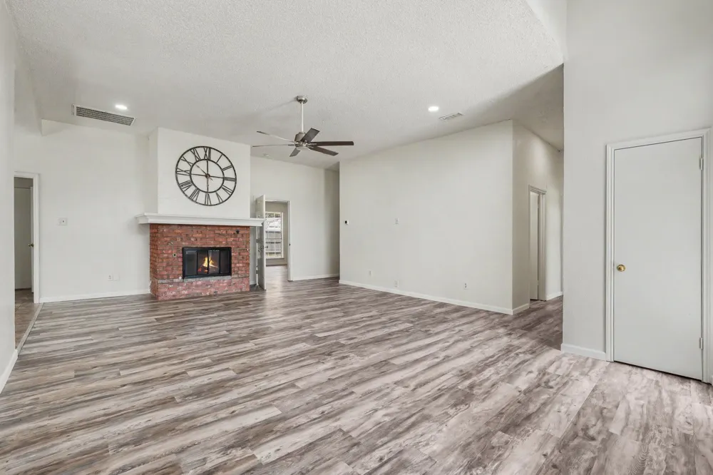 4002 Tropic Lane Rowlett, TX 75088
