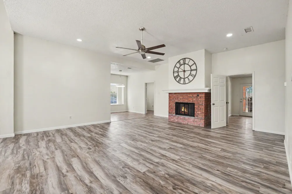 4002 Tropic Lane Rowlett, TX 75088
