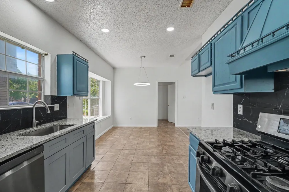4002 Tropic Lane Rowlett, TX 75088