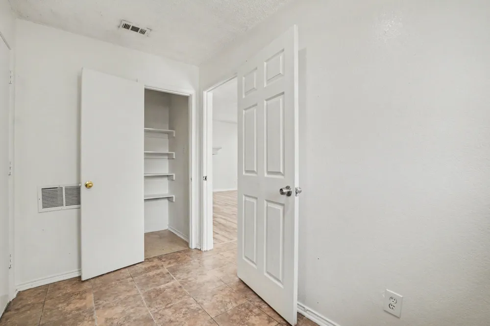 4002 Tropic Lane Rowlett, TX 75088