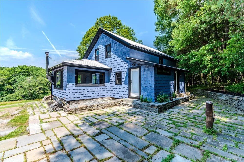 63 Cape Road Youngsville, NY 12791