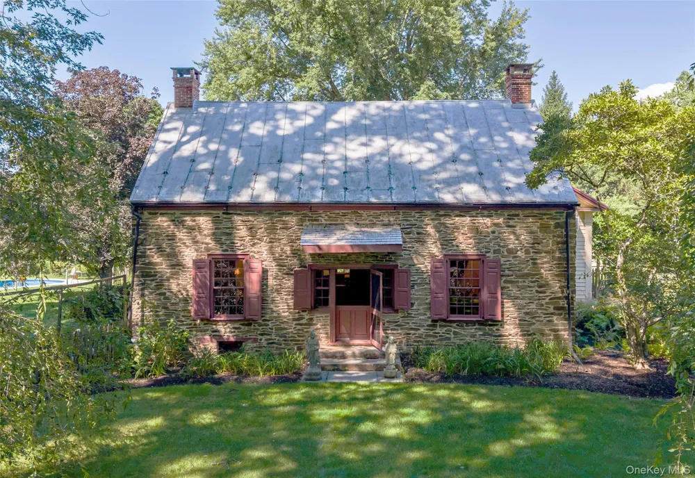 21 Old Route 9 Call Listing Agent, NY 12173