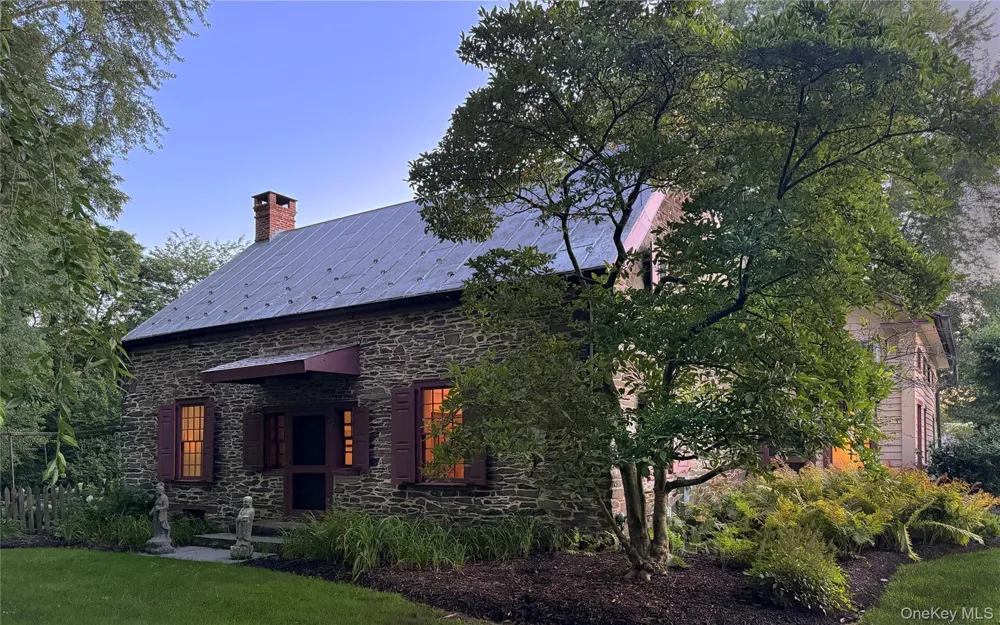 21 Old Route 9 Call Listing Agent, NY 12173