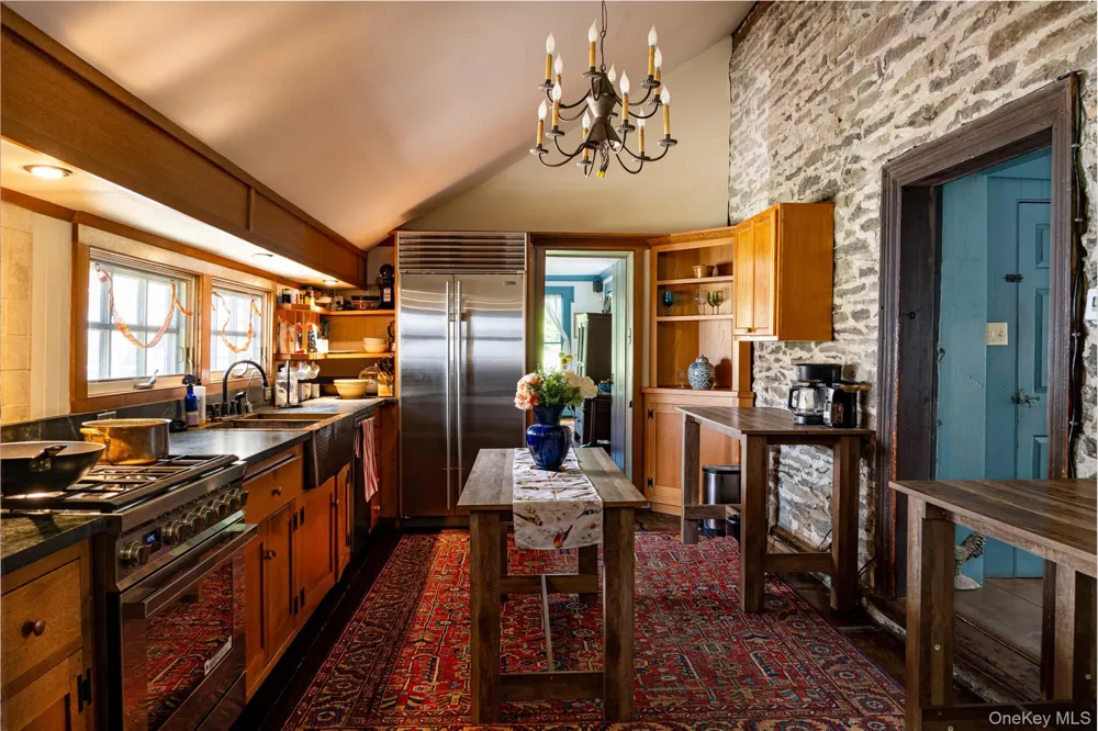 21 Old Route 9 Call Listing Agent, NY 12173