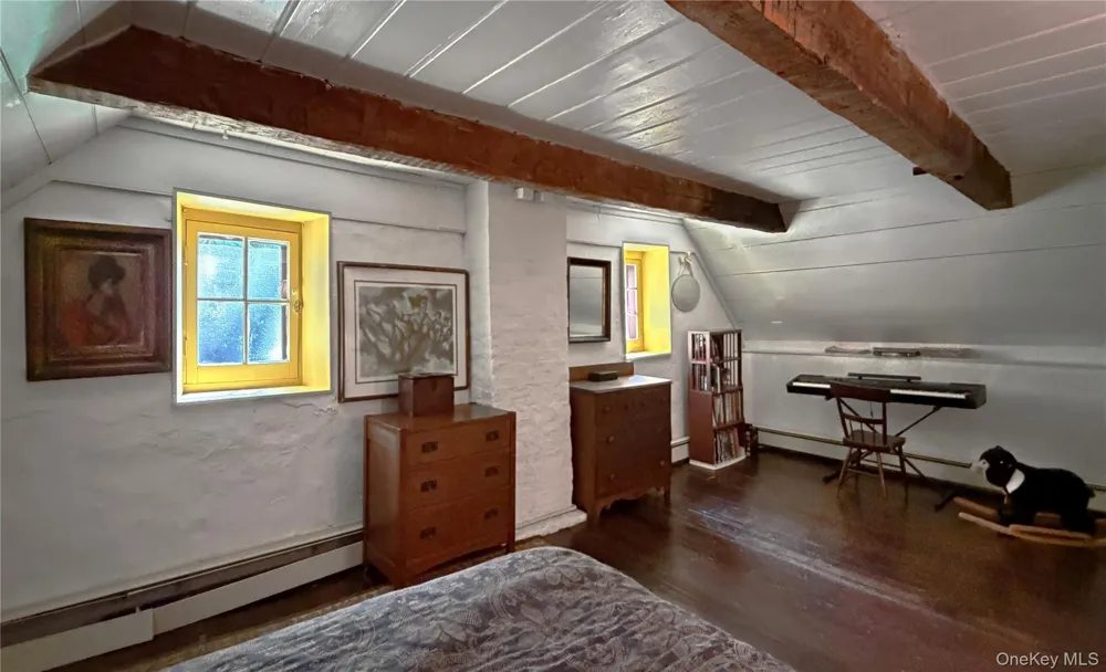 21 Old Route 9 Call Listing Agent, NY 12173