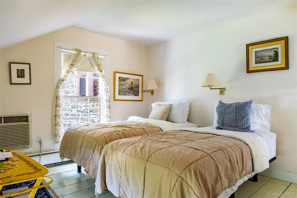 21 Old Route 9 Call Listing Agent, NY 12173