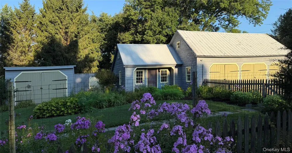 21 Old Route 9 Call Listing Agent, NY 12173