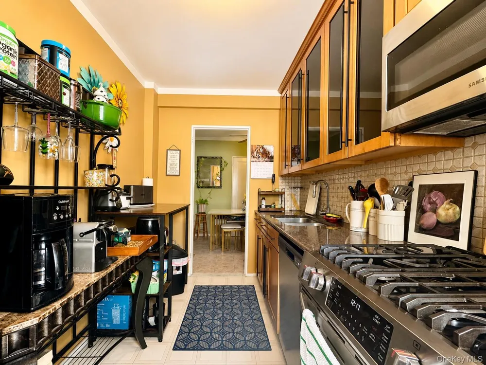 63-85 Woodhaven Boulevard #6C2 Rego Park, NY 11374