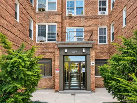 63-85 Woodhaven Boulevard #6C2