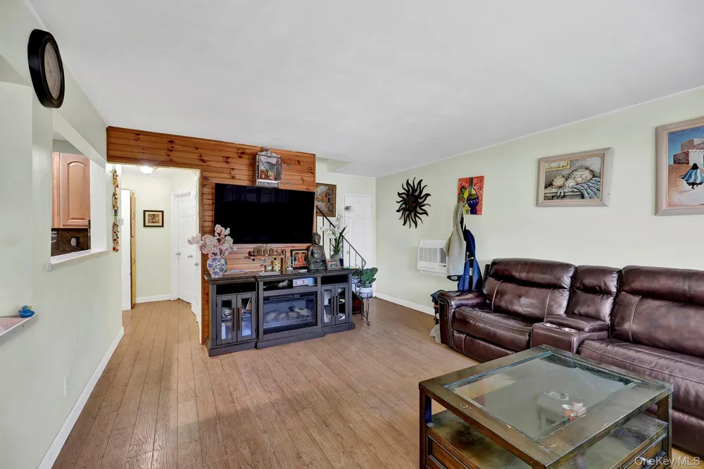 1537 Madison Street Elmont, NY 11003