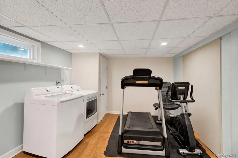1537 Madison Street Elmont, NY 11003