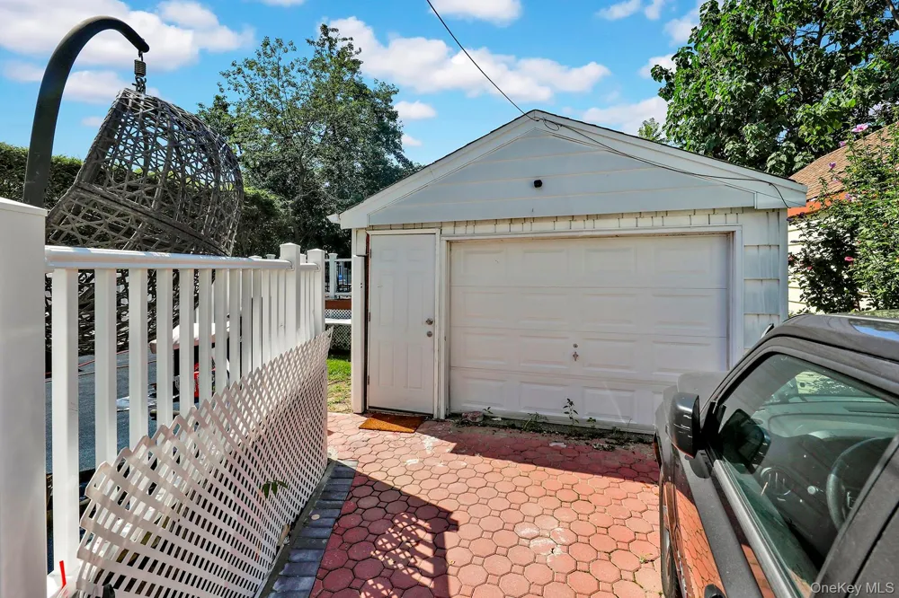 1537 Madison Street Elmont, NY 11003