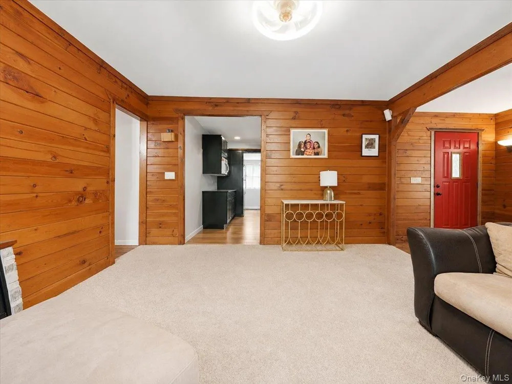 23 Sunrise Trail Monroe, NY 10950
