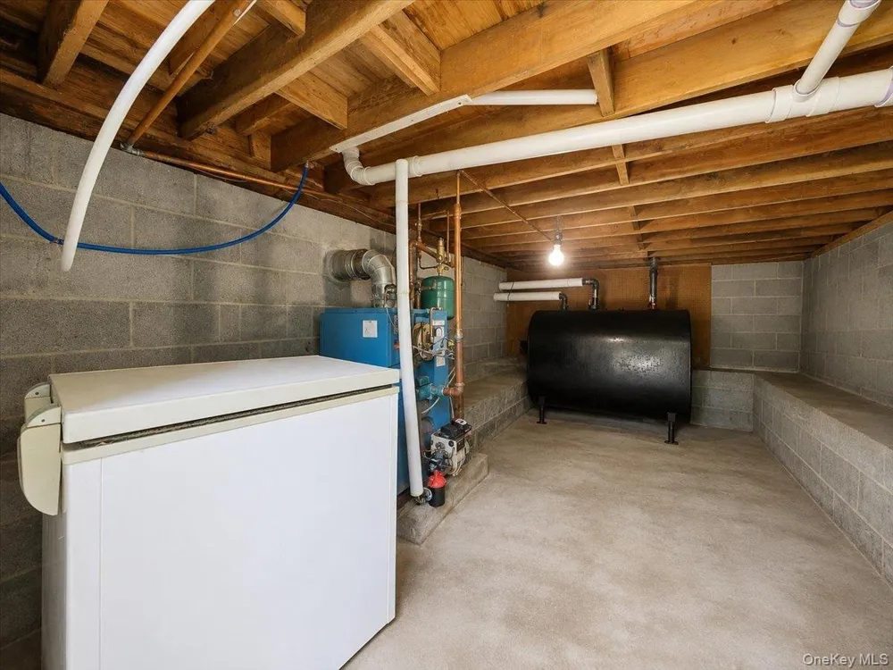 23 Sunrise Trail Monroe, NY 10950