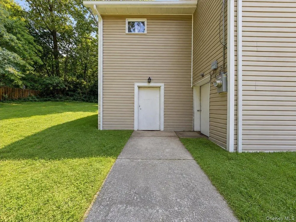23 Sunrise Trail Monroe, NY 10950