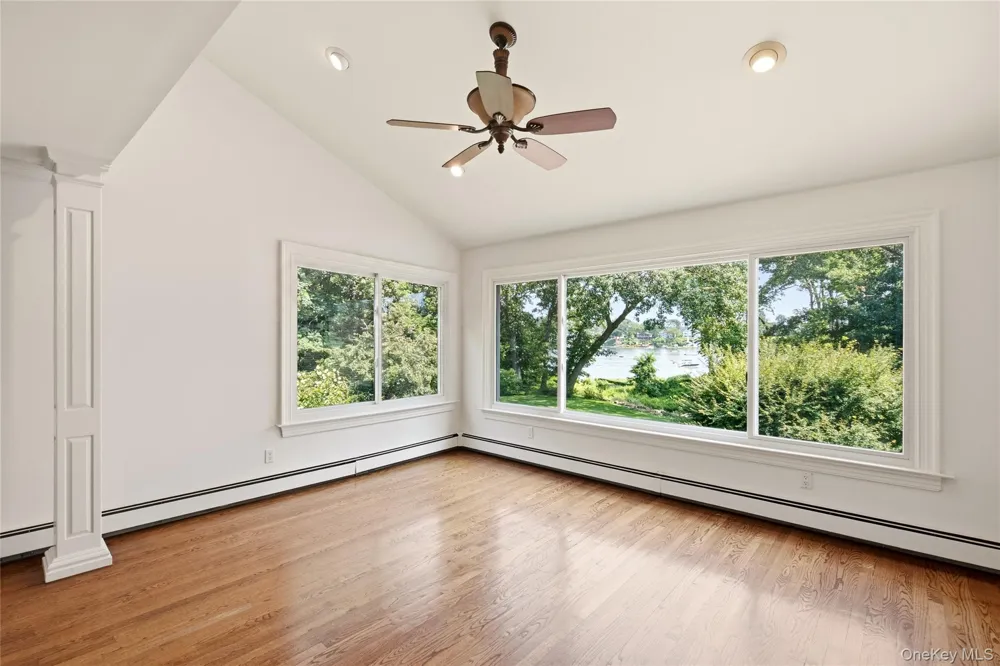 6 Lighthouse Point Lloyd Harbor, NY 11743