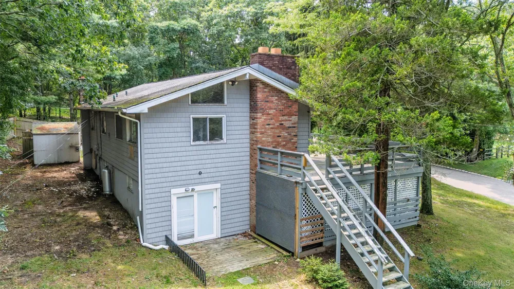 142 Fish Cove Road Southampton, NY 11968