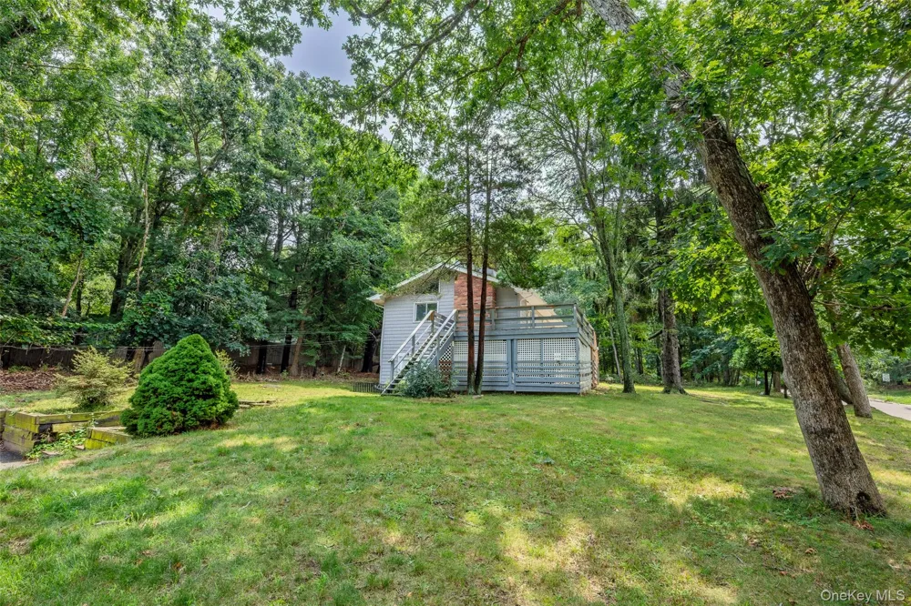 142 Fish Cove Road Southampton, NY 11968