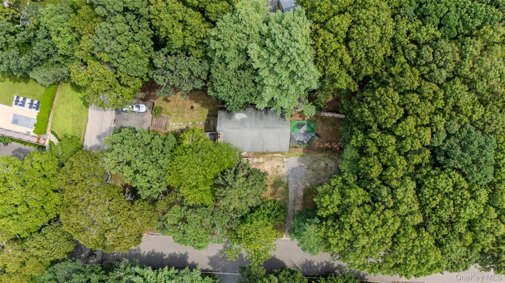 142 Fish Cove Road Southampton, NY 11968