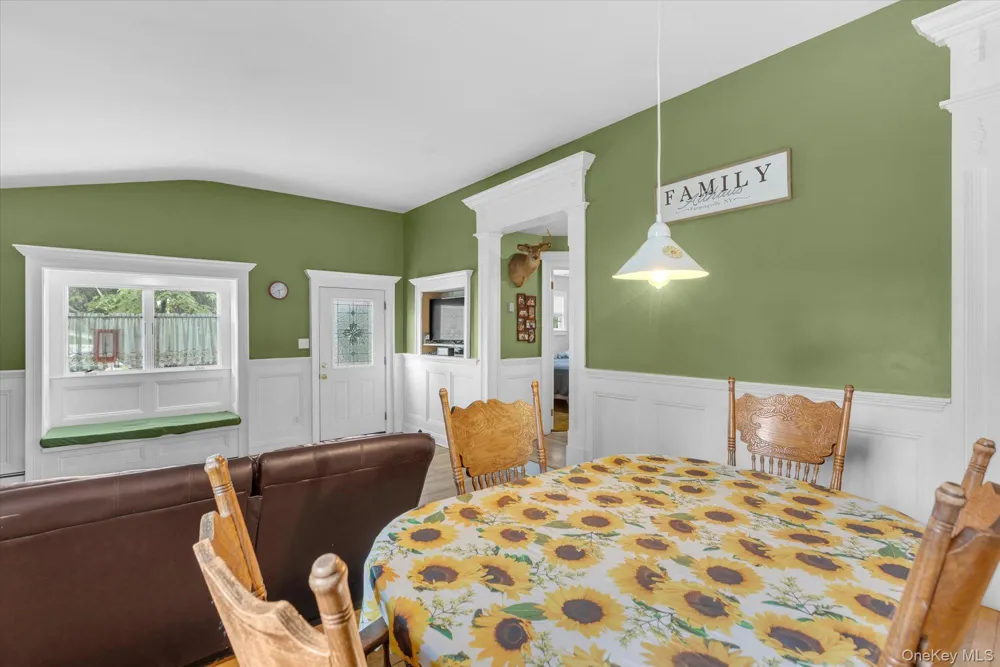 81 Lenore Lane Farmingville, NY 11738