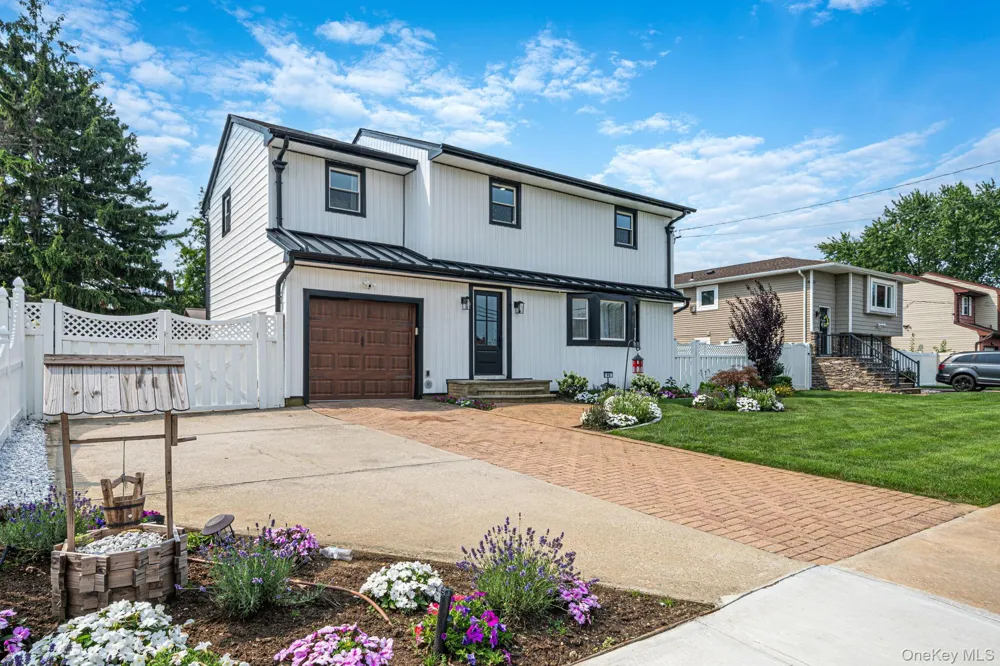 95 Colonial Drive Massapequa, NY 11758