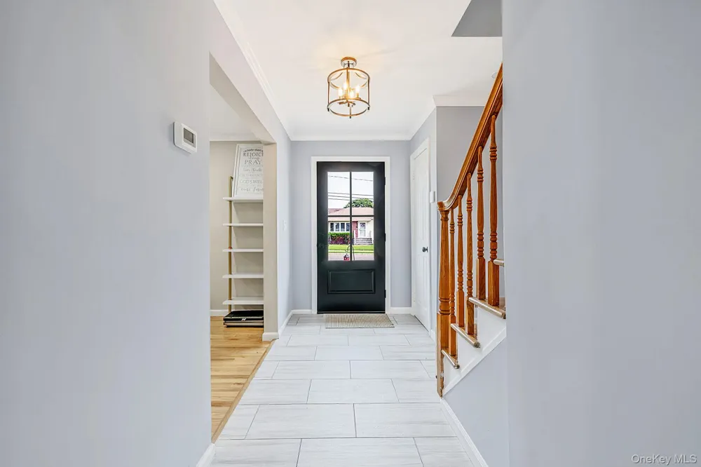 95 Colonial Drive Massapequa, NY 11758