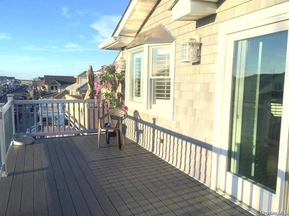 24 Virginia Avenue #Top Long Beach, NY 11561