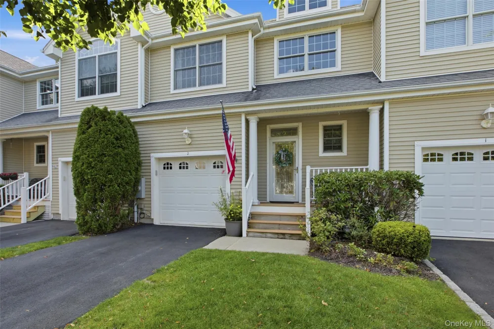 2 Emilys Way East Setauket, NY 11733