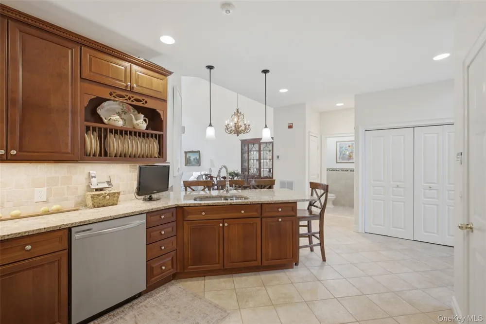 2 Emilys Way East Setauket, NY 11733