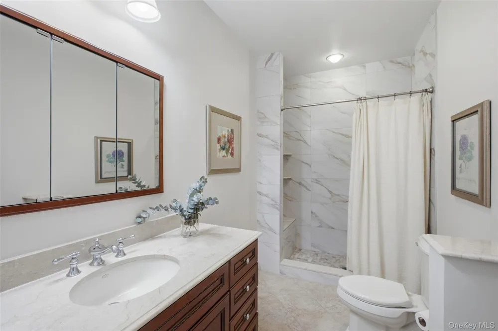 2 Emilys Way East Setauket, NY 11733