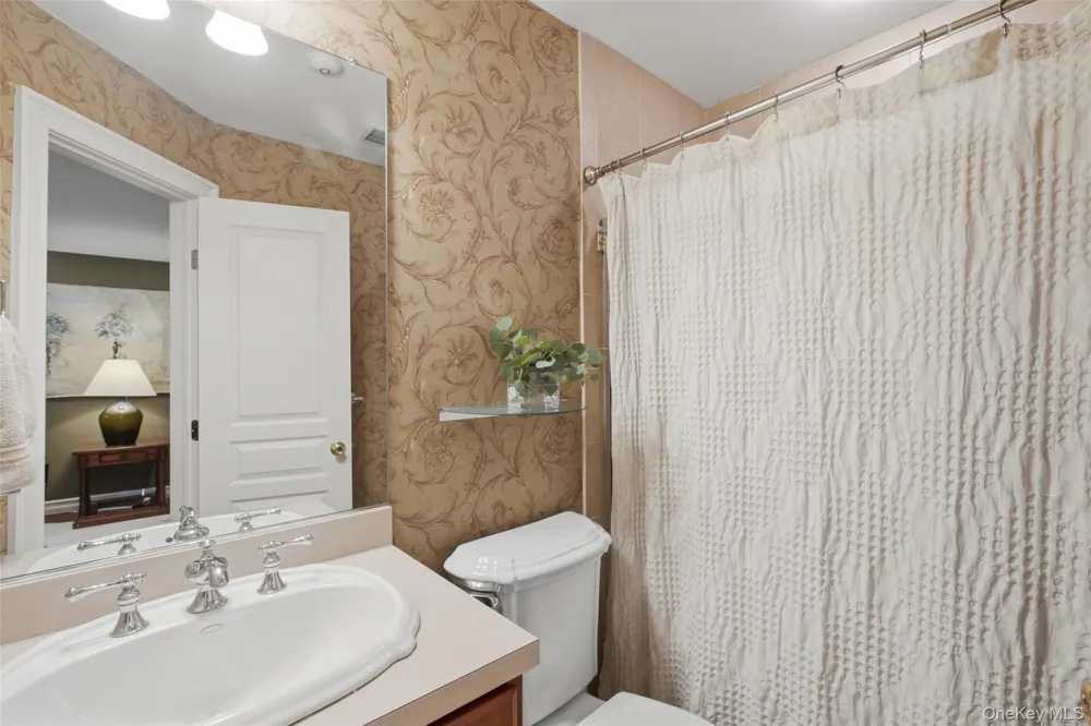 2 Emilys Way East Setauket, NY 11733