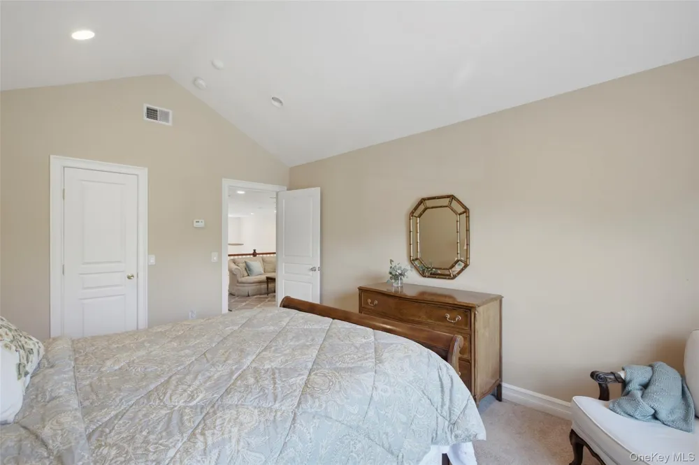 2 Emilys Way East Setauket, NY 11733