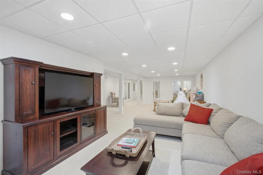 2 Emilys Way East Setauket, NY 11733