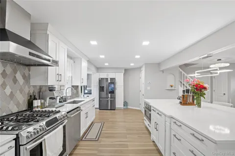 3123 Douglas Drive