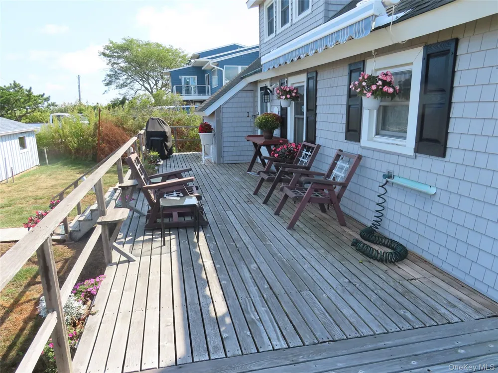 7 Captree Babylon, NY 11702
