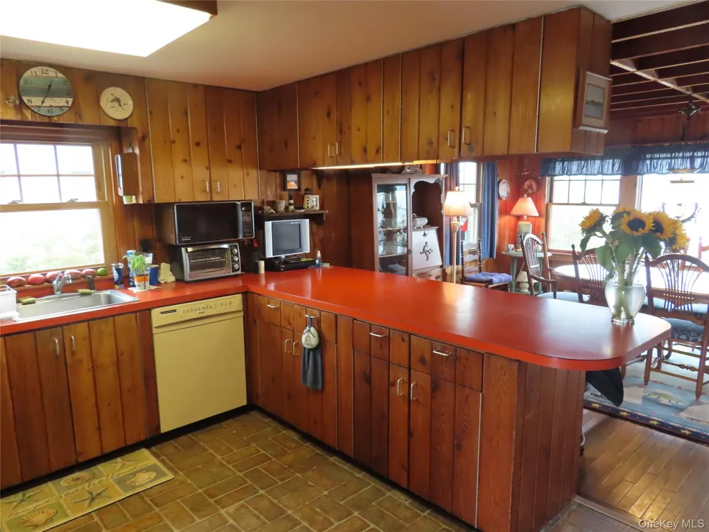 7 Captree Babylon, NY 11702