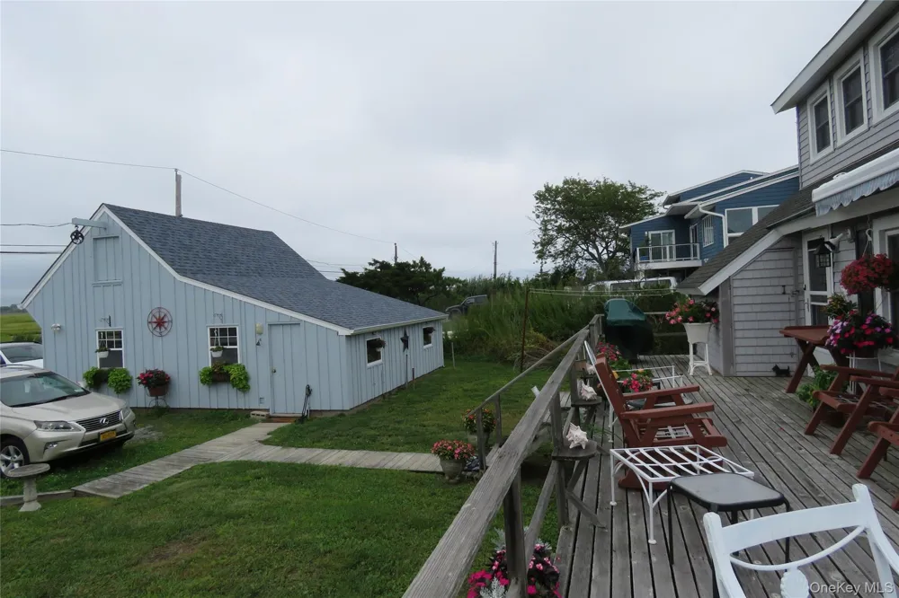 7 Captree Babylon, NY 11702