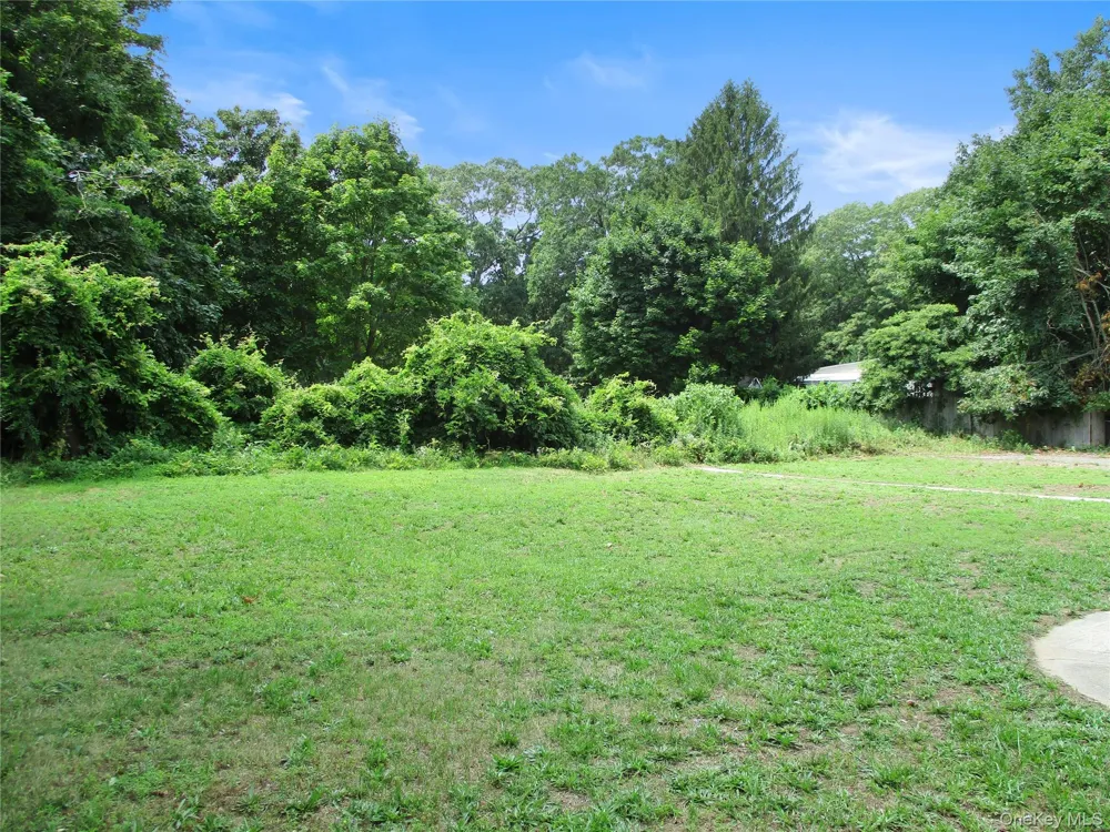 554 Mill Road Coram, NY 11727