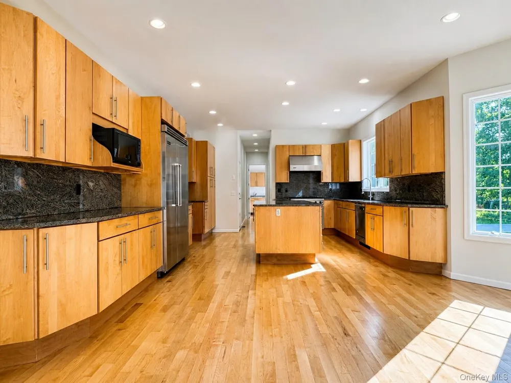 61 Shore Road #B Mount Sinai, NY 11766