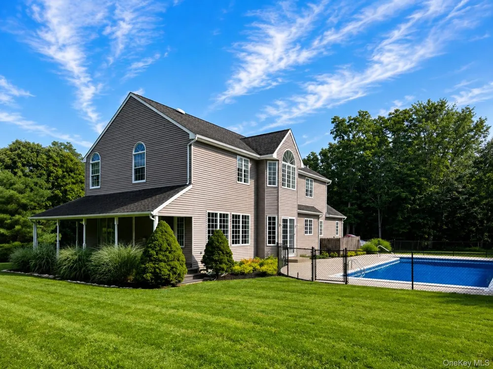 61 Shore Road #B Mount Sinai, NY 11766