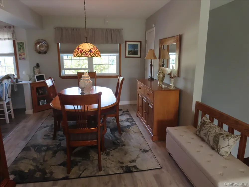 463 Mariners Way Copiague, NY 11726
