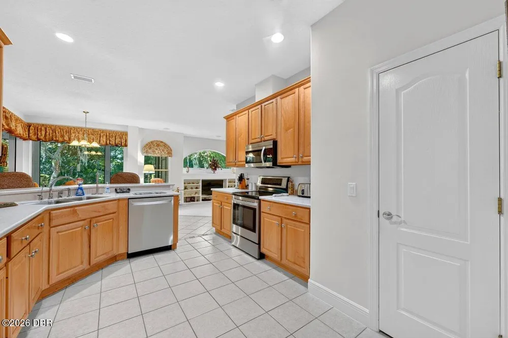 4 Lakeview Lane Palm Coast, FL 32137