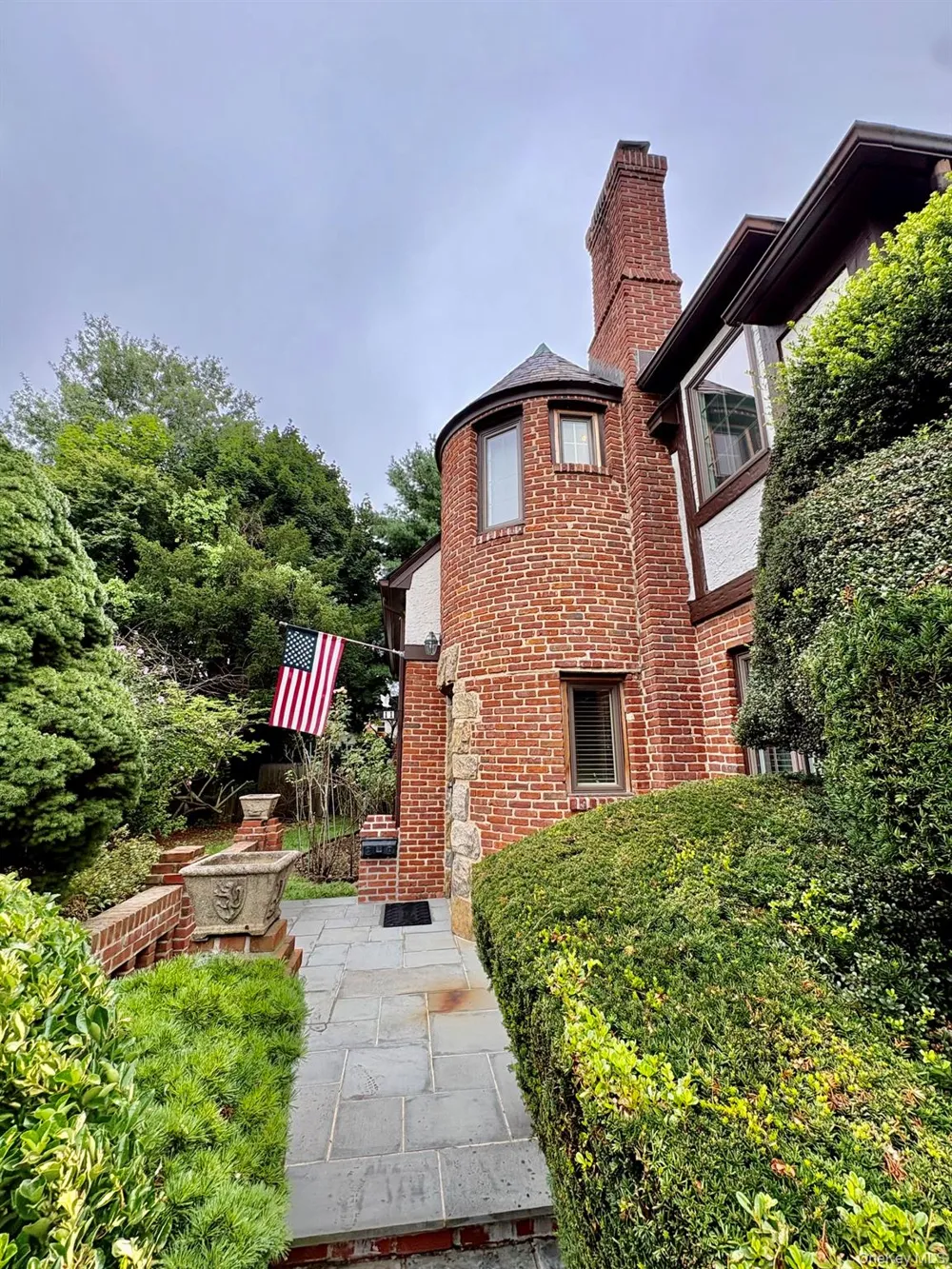 11 Andover Lane Manhasset, NY 11030