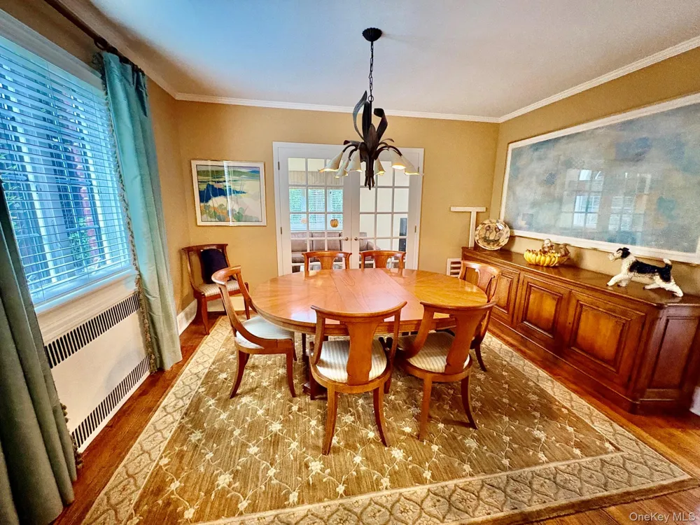11 Andover Lane Manhasset, NY 11030
