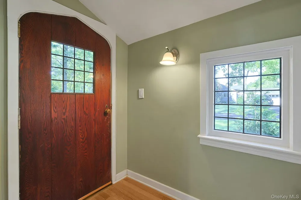 556 Babbling Brook Lane Valley Cottage, NY 10989