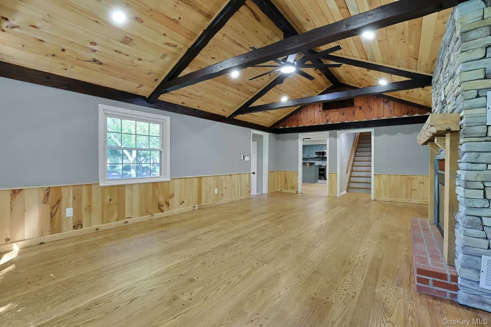 556 Babbling Brook Lane Valley Cottage, NY 10989