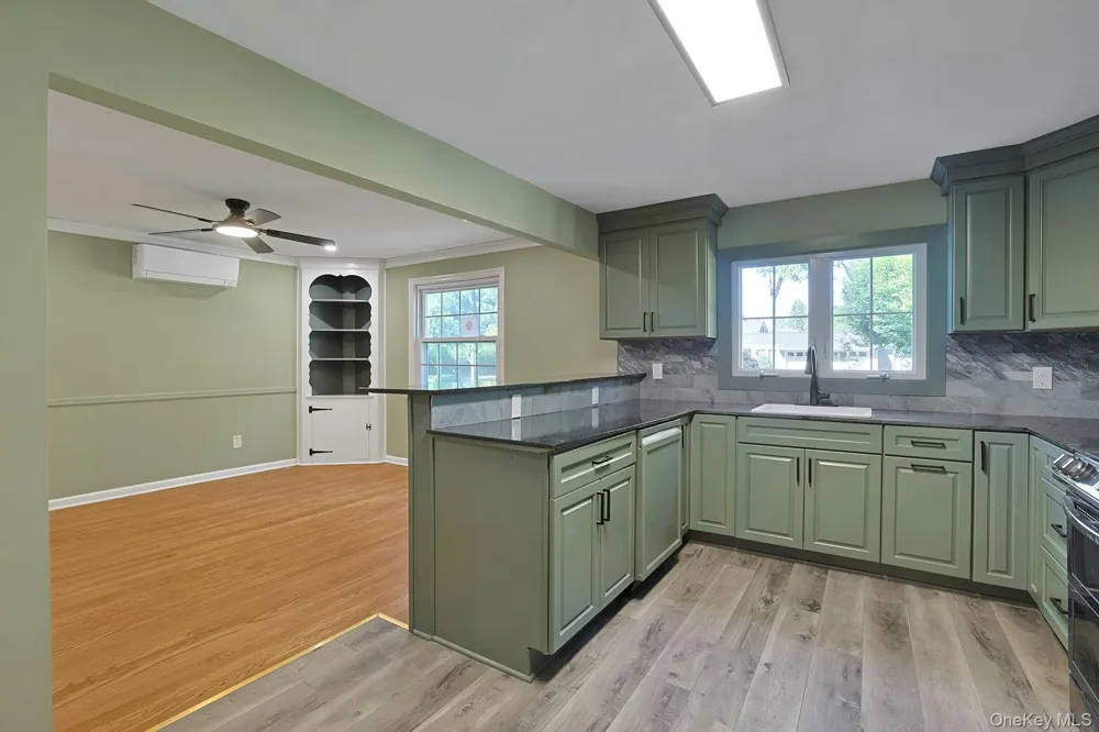 556 Babbling Brook Lane Valley Cottage, NY 10989