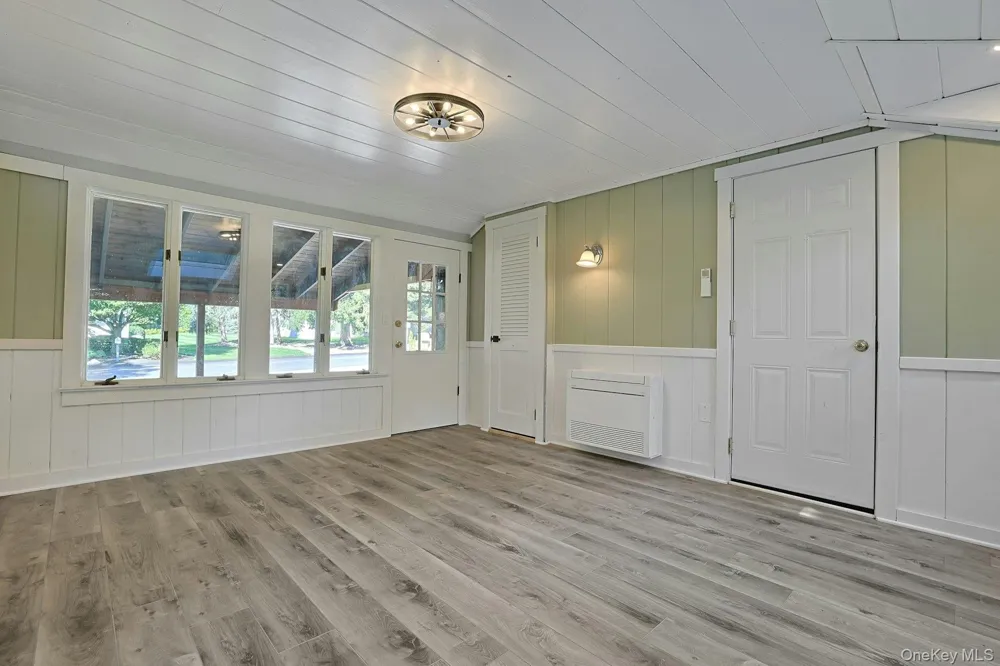 556 Babbling Brook Lane Valley Cottage, NY 10989