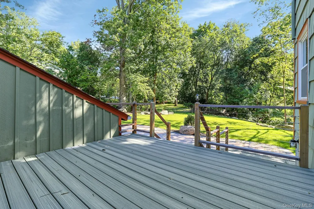556 Babbling Brook Lane Valley Cottage, NY 10989