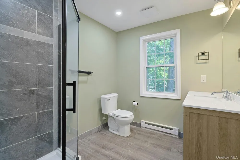 556 Babbling Brook Lane Valley Cottage, NY 10989